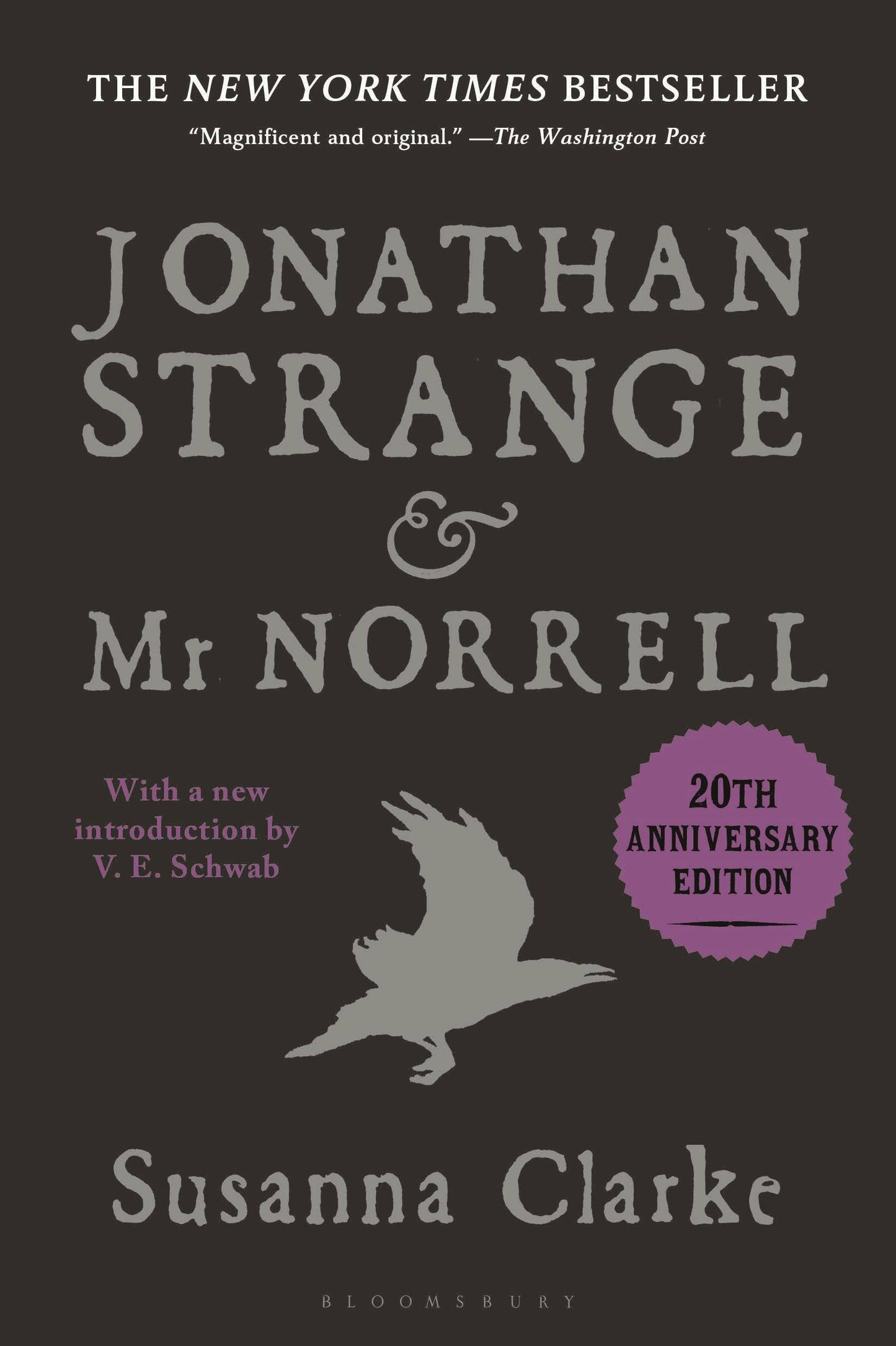 Book cover of 'Jonathan Strange & Mr Norrell' with a gray background and purple accents.