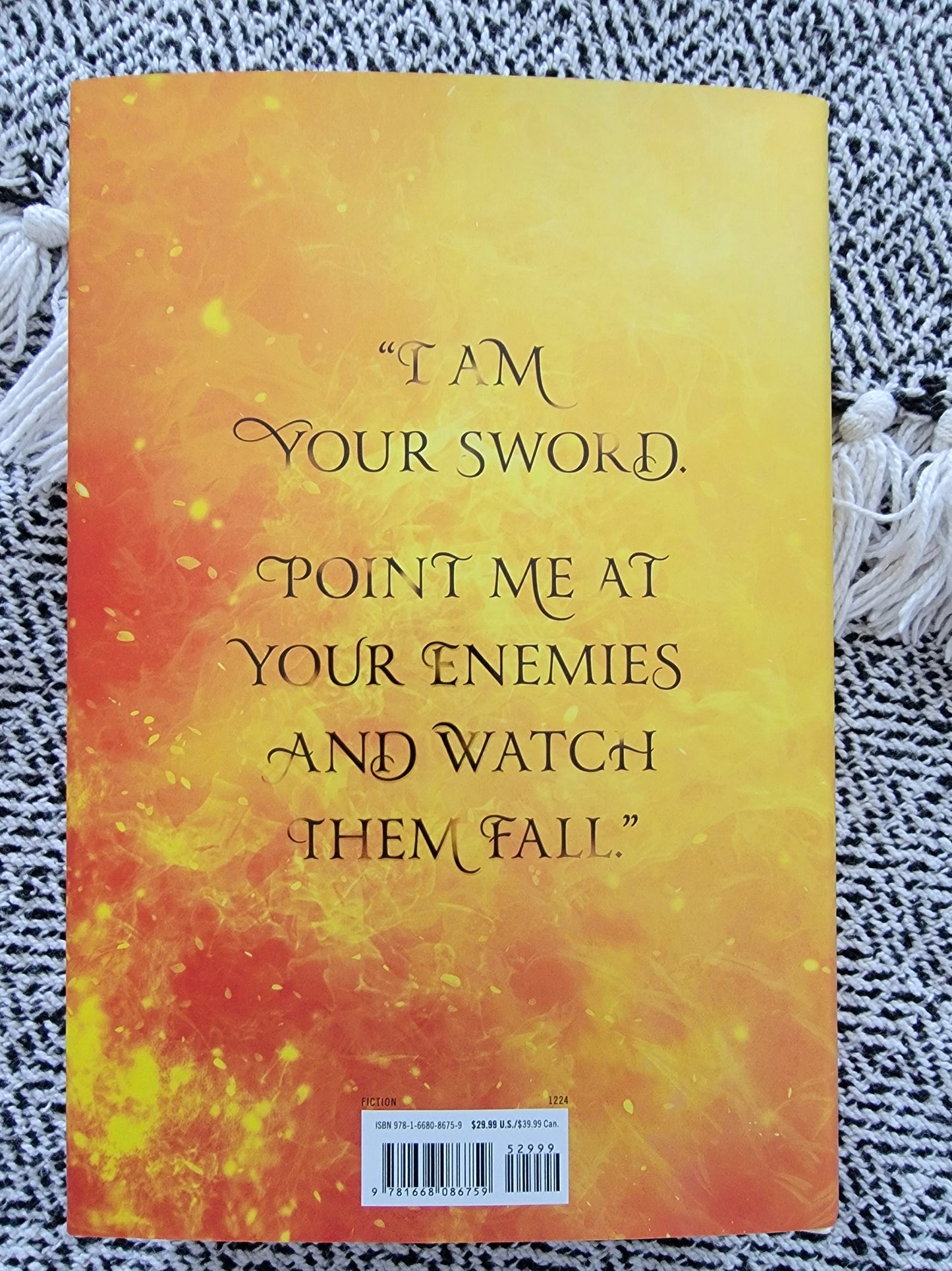 Glow of the Everflame by Penn Cole (The Kindred's Curse Saga #2)